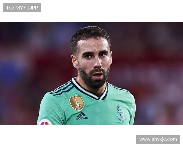 近两年退役的足球巨星盘点与回顾他们辉煌的职业生涯和影响力